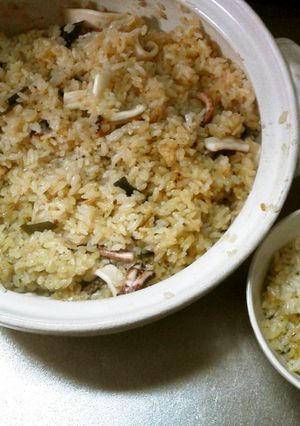 簡単！土鍋で炊くtheなんちゃってイカ飯-レシピのメイン写真