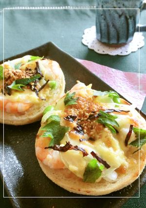 ボイルエビの醤油麹×塩昆布和トースト-レシピのメイン写真