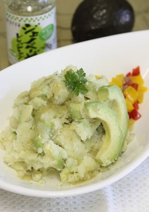 アボカド入りのポテトサラダ-レシピのメイン写真