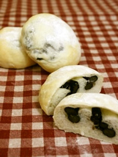 ふんわり黒豆パン-レシピのメイン写真