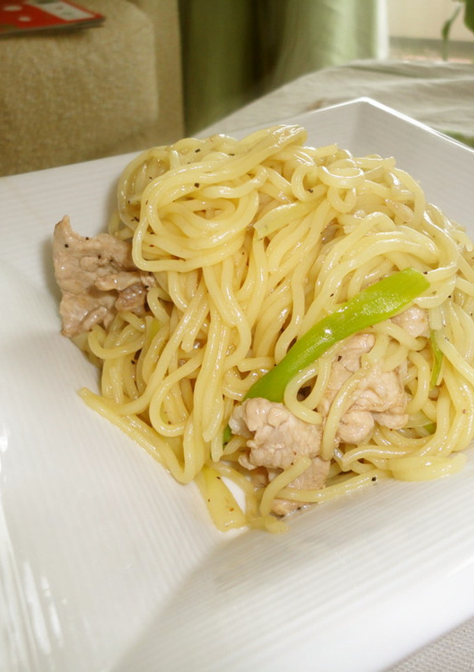 シンプルで簡単！豚肉とねぎの黒酢焼きそば-レシピのメイン写真