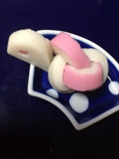 #干支かまぼこ お正月の巳年の飾り切り-レシピのメイン写真