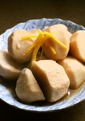 おせちに昆布巻きで残った煮汁で里芋の煮物-レシピのメイン写真