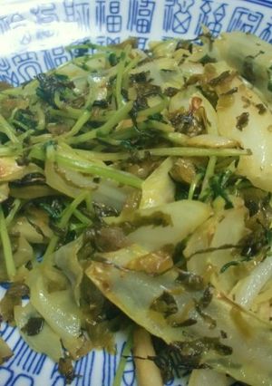 豆苗とキャベツの野沢菜炒め物-レシピのメイン写真