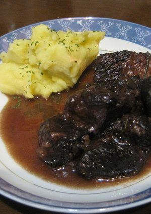 牛肉の赤ワイン煮込み-レシピのメイン写真