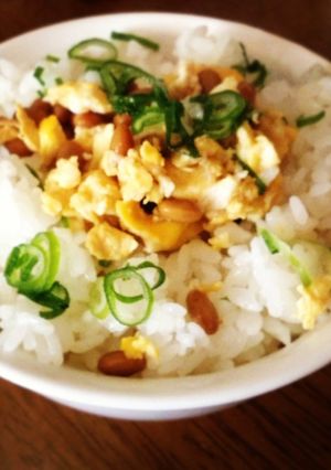フライパンで5分☆簡単卵納豆そぼろ-レシピのメイン写真