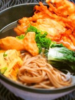♪年越しそば餅入りエビエビかきあげのせ♪-レシピのメイン写真