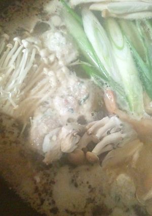 お鍋に!梅しそ鶏だんご-レシピのメイン写真
