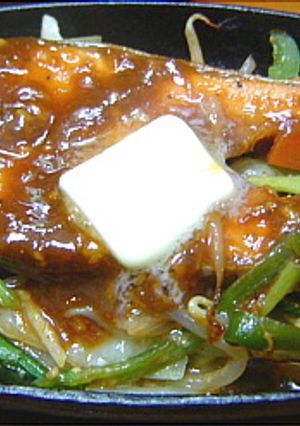 フライパンで作れる♪鮭のチャンチャン焼き-レシピのメイン写真
