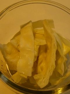 超簡単☆キャベツのワイン蒸し-レシピのメイン写真
