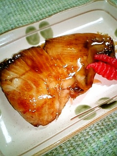 フライパンで焼き目も綺麗にぶりの照り焼き-レシピのメイン写真