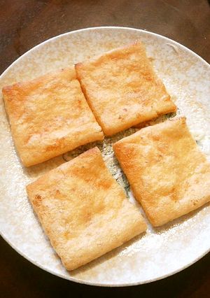 カリカリ油揚げ♪チーズとトマトin-レシピのメイン写真