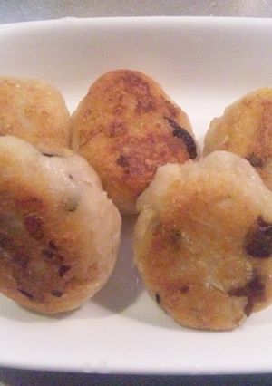 お煮しめリメイク◇もちもち里芋もち-レシピのメイン写真