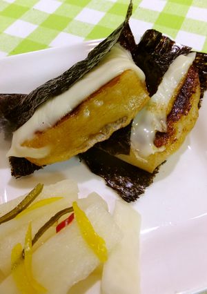 我が家の定番☆焦がし醤油のチーズもち-レシピのメイン写真