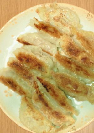肉汁逃げないジューシー餃子♪-レシピのメイン写真