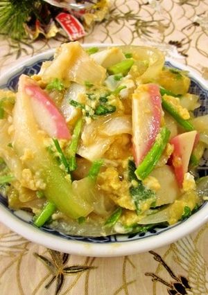 セリ（七草）と玉ねぎの卵とじ♡丼にも-レシピのメイン写真