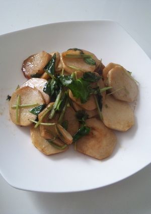 京いもと三つ葉の炒め物-レシピのメイン写真
