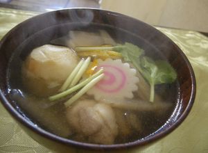 関東のお雑煮は、昆布と鰹節・鶏肉-レシピのメイン写真