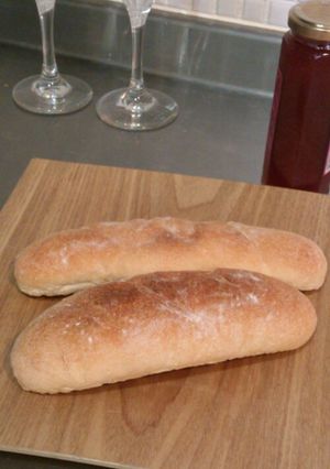 ホームベーカリーで☆ミニフランスパン-レシピのメイン写真