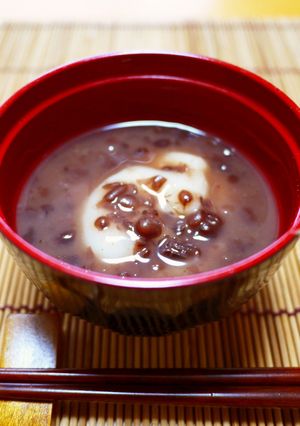 粒あんと餅で♪お正月にレンジでおぜんざい-レシピのメイン写真