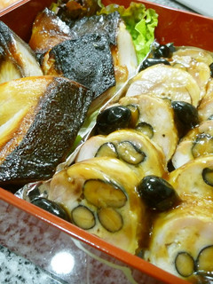 鶏もも肉と黒豆のガランティーヌ-レシピのメイン写真