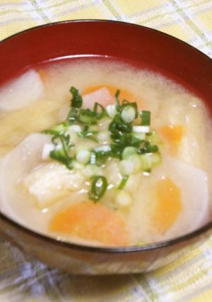 やわらか~♡かぶと人参と油揚げの味噌汁-レシピのメイン写真