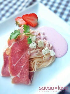 苺と生ハムのクリームパスタ-レシピのメイン写真