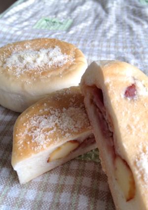 ベーコンとチーズの平焼きパン♪-レシピのメイン写真