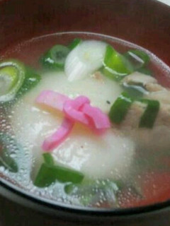 我が家の定番♪鶏出汁スープで作るお雑煮-レシピのメイン写真