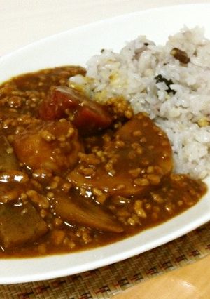 おせちや煮物をリメイク♪和風ひき肉カレー-レシピのメイン写真