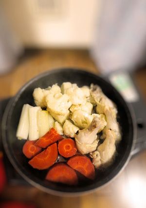 カリフラワーと金時人参の紅白蒸し-レシピのメイン写真