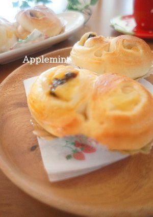 アップルシナモン×プルーンのハート型パン-レシピのメイン写真