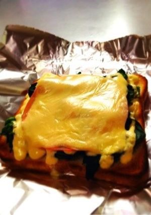 ハムとほうれん草のチーズトースト-レシピのメイン写真