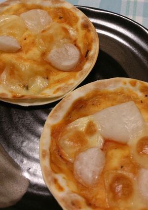 餃子の皮で簡単餅ピザ☆おやつに♪-レシピのメイン写真