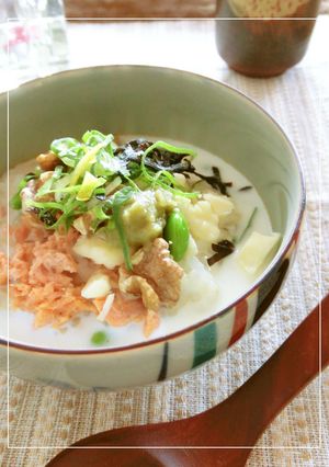 鮭フレ×塩昆布　ホットミルクかけごはん。-レシピのメイン写真