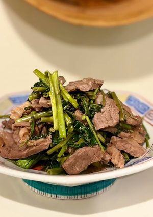 空芯菜と牛肉のピリ辛オイスターソース炒め-レシピのメイン写真