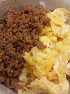 簡単我が家の二色丼-レシピのメイン写真