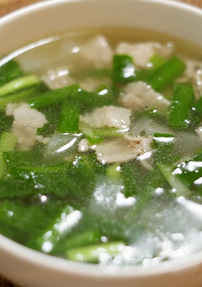 大根にら豚肉の中華スープ-レシピのメイン写真