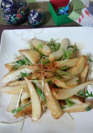 プルーン薩摩揚げのごま油炒め★-レシピのメイン写真
