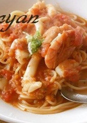 本格味?エビとイカのトマトクリームパスタ-レシピのメイン写真