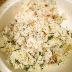 รูปของ 土鍋で青菜（葉菜類）の混ぜご飯