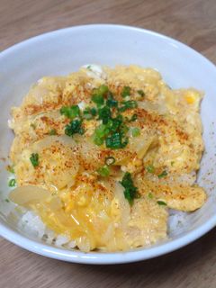 簡単ランチ〜ふわふわ玉子丼-レシピのメイン写真