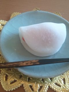 花びら餅風 いちご大福-レシピのメイン写真