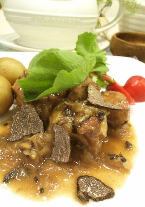 豚肉の赤ワイン煮～黒トリュフソース-レシピのメイン写真