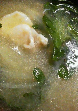 豚肉と春菊のお味噌汁♪-レシピのメイン写真