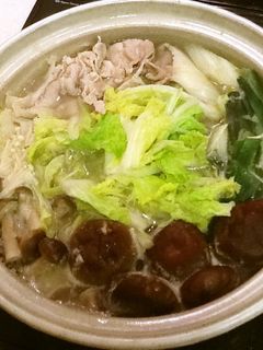 材料少なめ☆豚ときのこたっぷり鍋☆-レシピのメイン写真
