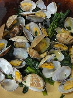 ✿春菊とあさりの酒蒸し♪レンジで簡単✿-レシピのメイン写真