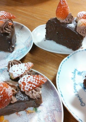 生チョコかけのチョコレートケーキ-レシピのメイン写真