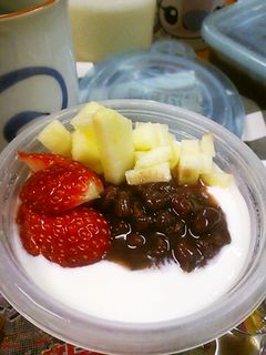 ♡イチゴとリンゴ♡小豆のヨーグルト-レシピのメイン写真