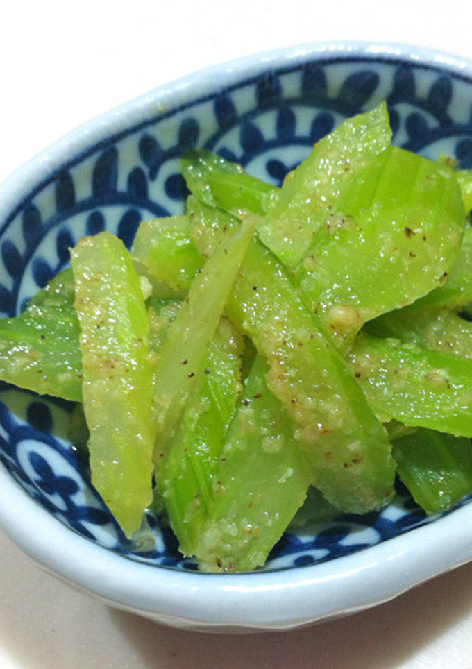 ＋１品の簡単副菜：セロリのゴマ和え-レシピのメイン写真